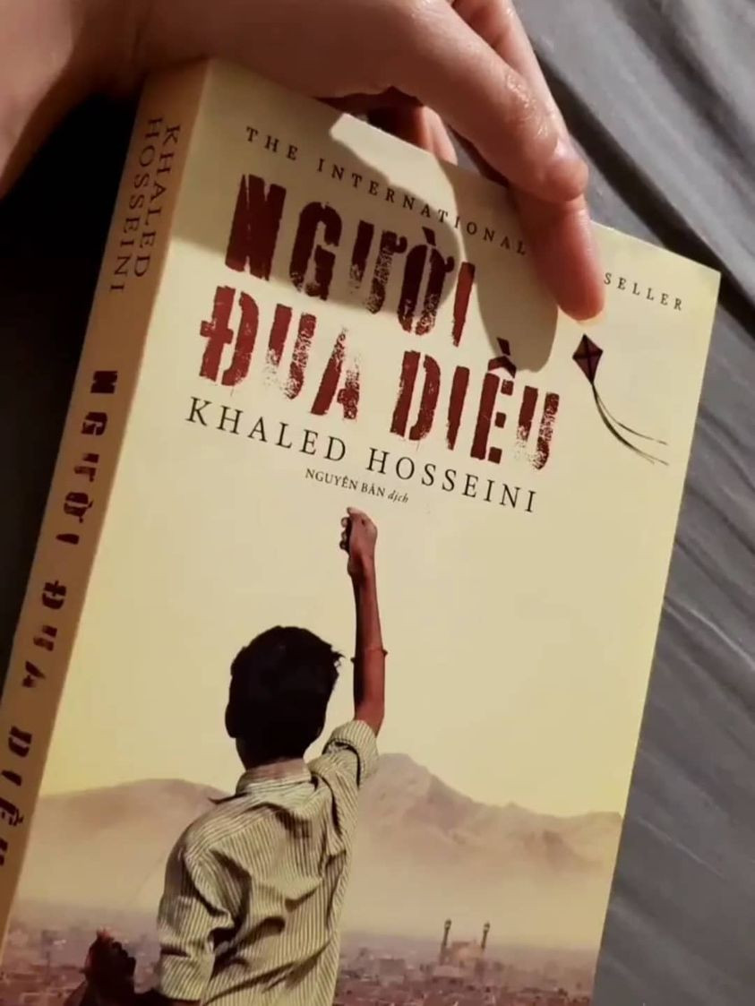 Người Đua Diều (Khaled Hosseini) – “Vì cậu, cả ngàn lần rời”