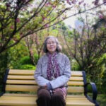 Tân Tuyết - Tác Giả