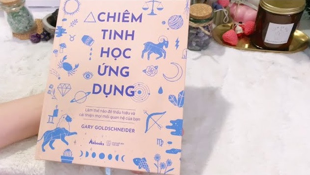 7 cuốn sách chiêm tinh học giúp mở rộng chân trời tri thức của bạn
