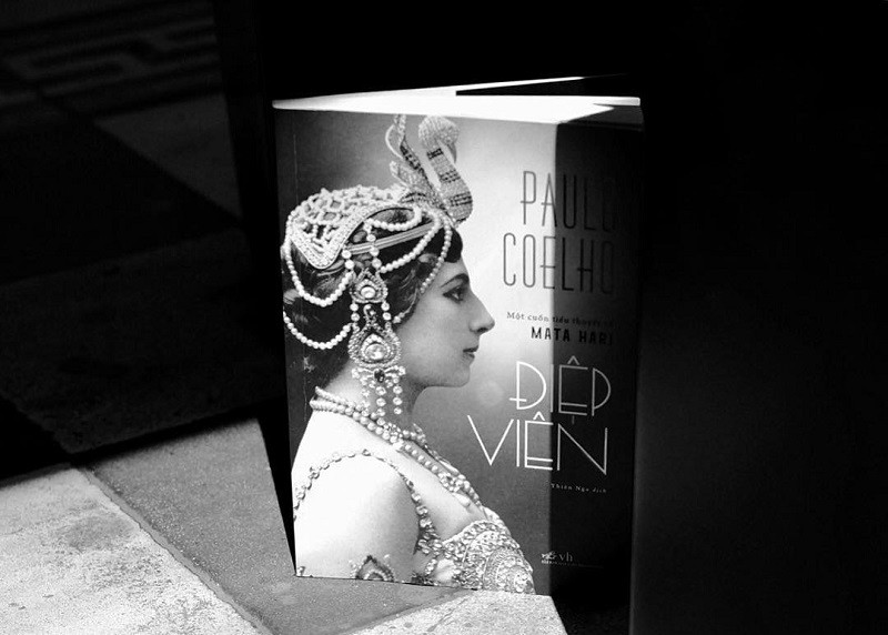 Từ &#8216;Nhà giả kim&#8217; đến &#8216;Brida&#8217;: 12 Cuốn sách hay nhất của Paulo Coelho bạn nên đọc